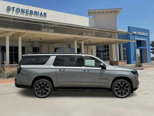 2025 Chevrolet Suburban RST