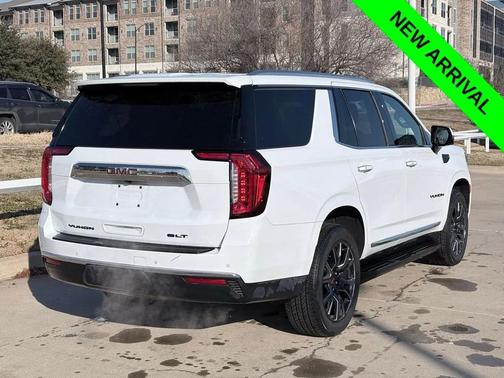 2023 GMC Yukon SLT
