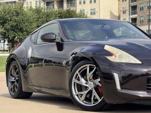 Black Cherry Metallic 2014 Nissan 370Z Touring