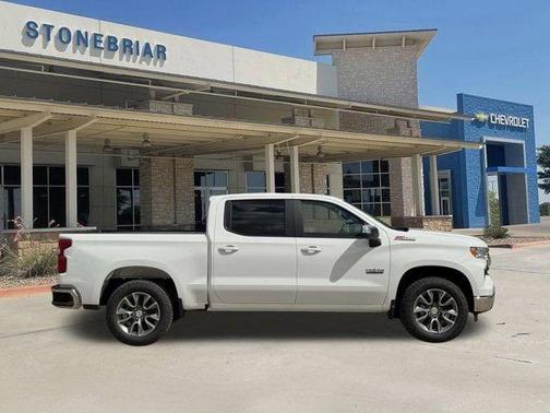 Summit White 2026 Chevrolet Silverado 1500 LT