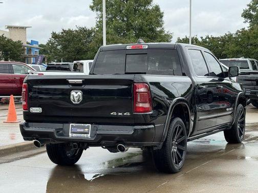Diamond Black Crystal Pearlcoat 2020 RAM 1500 Longhorn
