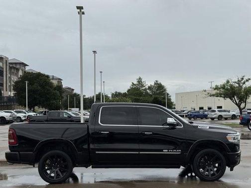 Diamond Black Crystal Pearlcoat 2020 RAM 1500 Longhorn