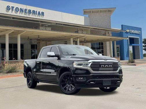 Diamond Black Crystal Pearlcoat 2020 RAM 1500 Longhorn