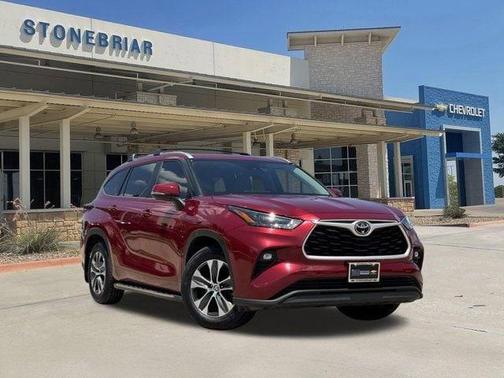 Ruby Flare Pearl 2024 Toyota Highlander XLE