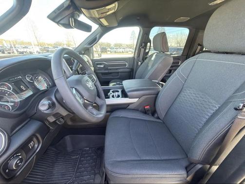 2025 RAM 2500 Lone Star Crew Cab 4x4 6'4' Box