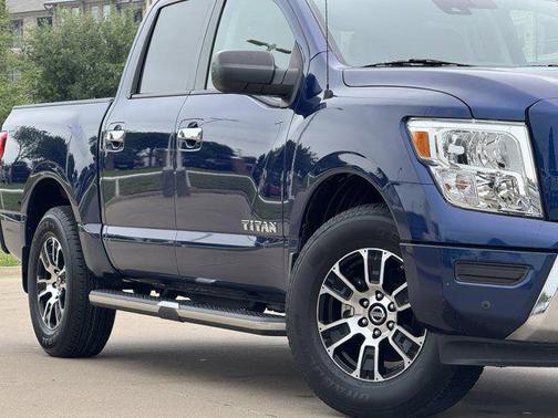 Deep Blue Pearl Metallic 2021 Nissan Titan SV
