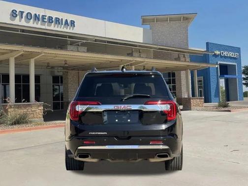 2022 GMC Acadia Denali