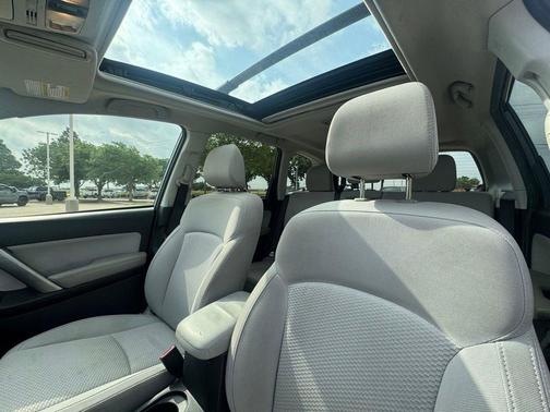 Jasmine Green Metallic 2016 Subaru Forester 2.5i Premium