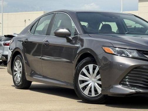 Predawn Gray Mica 2019 Toyota Camry Hybrid LE