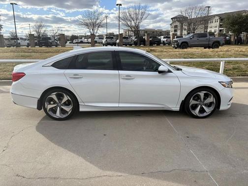 2020 Honda Accord Touring 2.0T