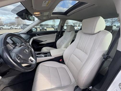 2020 Honda Accord Touring 2.0T