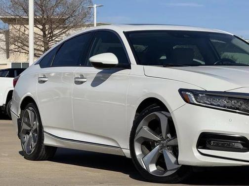 2020 Honda Accord Touring 2.0T