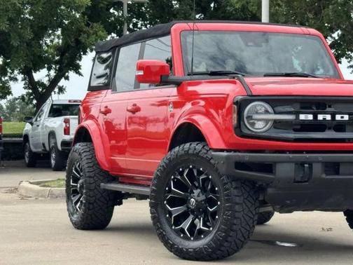 2022 Ford Bronco Base