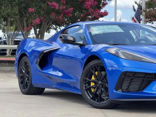 2025 Chevrolet Corvette Stingray w/2LT