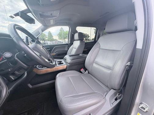 Silver Ice Metallic 2018 Chevrolet Silverado 1500 LTZ