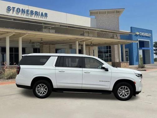 2023 Chevrolet Suburban LT