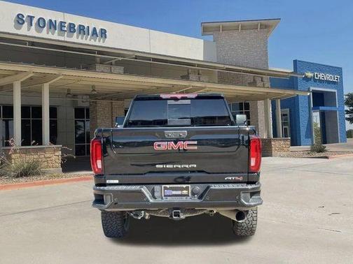 Onyx Black 2022 GMC Sierra 2500 AT4