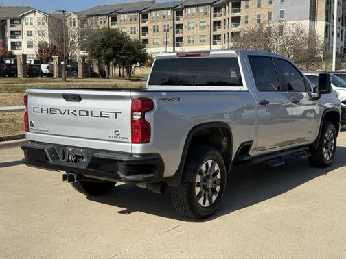 2022 Chevrolet Silverado 2500 Custom