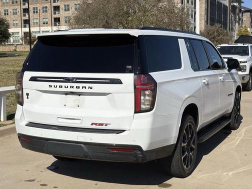 2021 Chevrolet Suburban RST