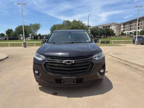 Mosaic Black Metallic 2021 Chevrolet Traverse Premier
