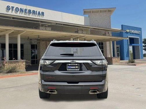 Mosaic Black Metallic 2021 Chevrolet Traverse Premier
