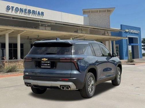 Lakeshore Blue Metallic 2026 Chevrolet Traverse LT