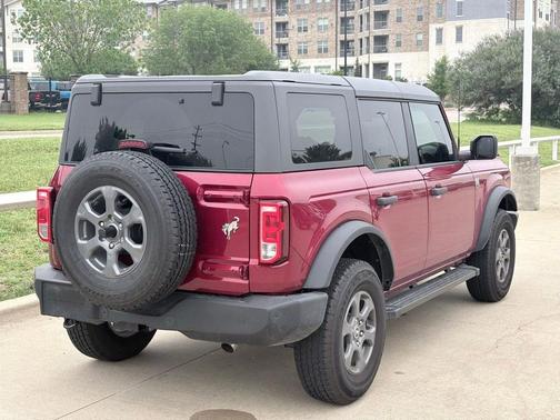 Ruby Red Metallic Tinted Clearcoat 2025 Ford Bronco Big Bend
