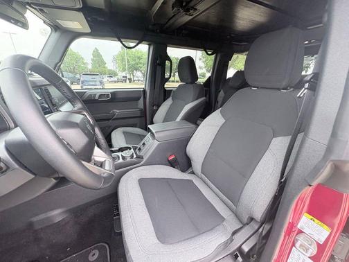 Ruby Red Metallic Tinted Clearcoat 2025 Ford Bronco Big Bend