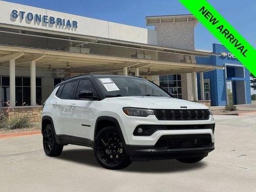 Bright White Clearcoat 2023 Jeep Compass Latitude