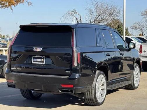 2022 Cadillac Escalade Sport