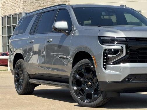 Sterling Gray Metallic 2026 Chevrolet Suburban RST