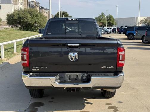 2021 RAM 3500 Laramie Crew Cab 4x4 8' Box