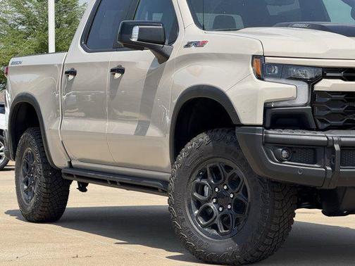 White Sands 2026 Chevrolet Silverado 1500 ZR2