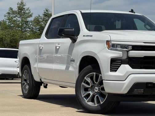Summit White 2026 Chevrolet Silverado 1500 RST