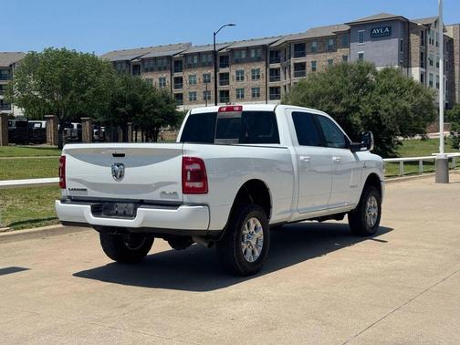2024 RAM 2500 Laramie Crew Cab 4x4 6'4' Box