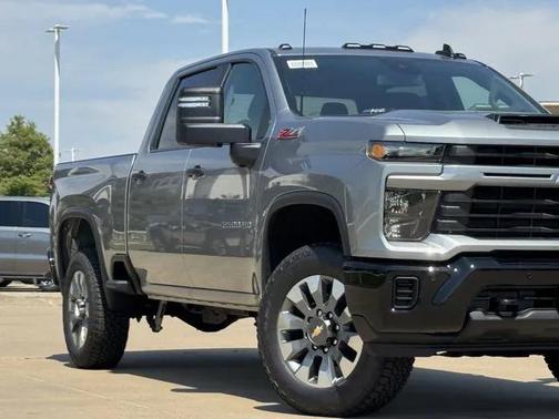 2026 Chevrolet Silverado 2500 Custom