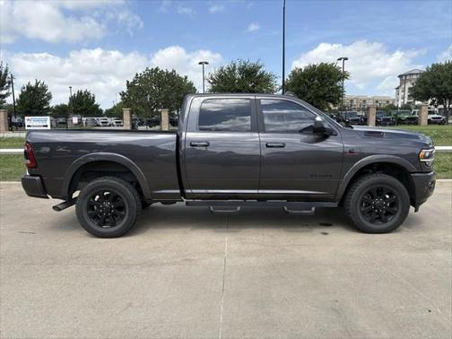 2021 RAM 2500 Laramie Crew Cab 4x4 6'4' Box