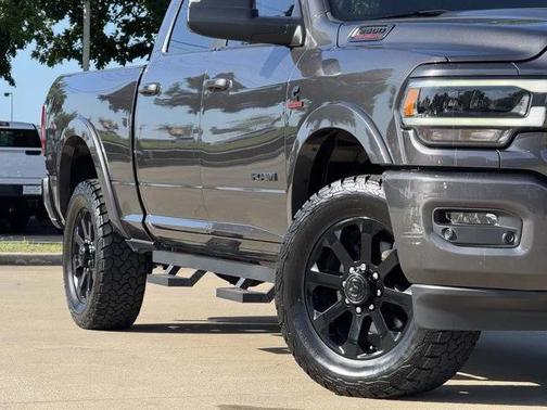2021 RAM 2500 Laramie Crew Cab 4x4 6'4' Box