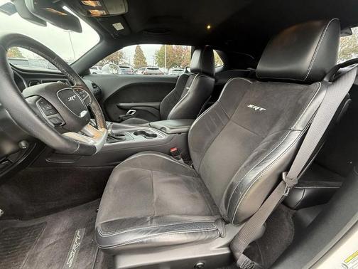 2016 Dodge Challenger SRT 392