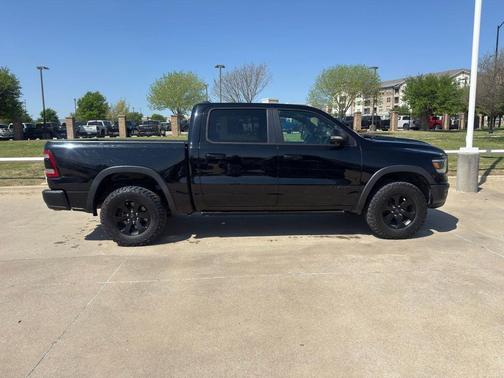 Diamond Black Crystal Pearlcoat 2020 RAM 1500 Rebel