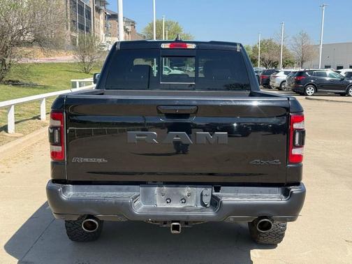 Diamond Black Crystal Pearlcoat 2020 RAM 1500 Rebel