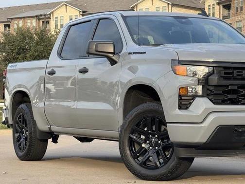 2024 Chevrolet Silverado 1500 Custom