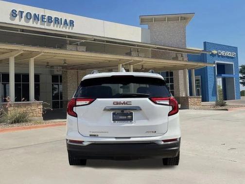 2024 GMC Terrain AWD AT4