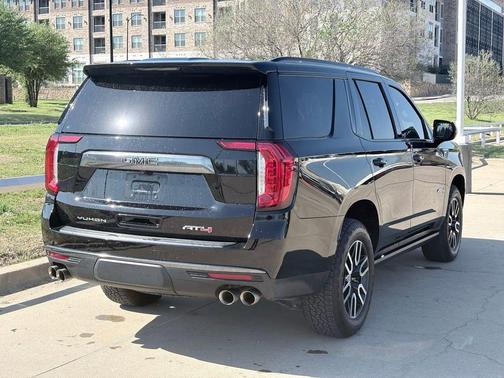 Onyx Black 2022 GMC Yukon 4WD AT4