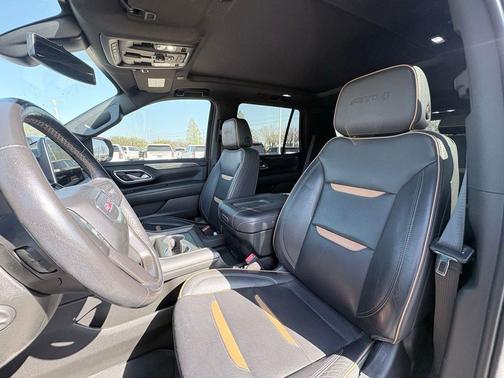 Onyx Black 2022 GMC Yukon 4WD AT4