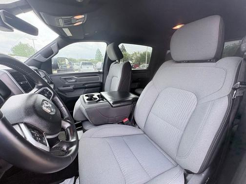 Granite Crystal Metallic Clearcoat 2021 RAM 1500 Big Horn/Lone Star