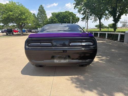Pitch Black Clearcoat 2023 Dodge Challenger SRT Hellcat