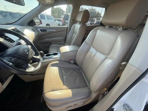 2018 Nissan Pathfinder SL