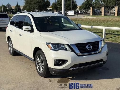 2018 Nissan Pathfinder SL