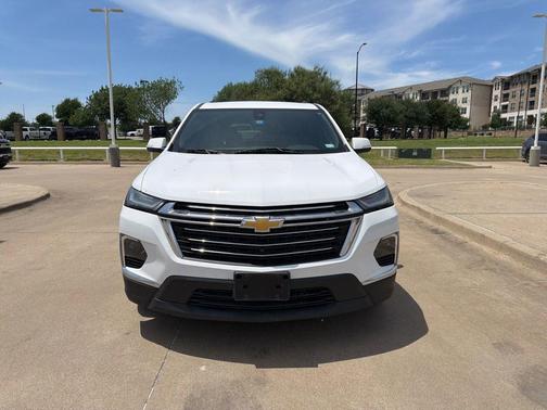 Summit White 2023 Chevrolet Traverse LT Leather